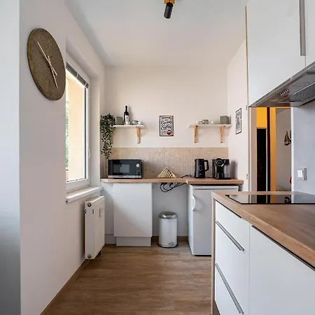 Apartamento Golden Leaf Sladkovskeho *